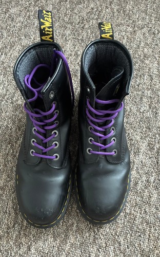 Martens docs icon - dr,