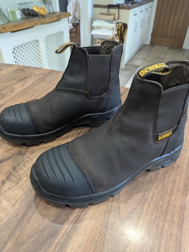 Dewalt safety dealer boots - safety,